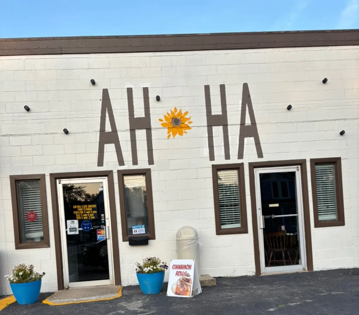 AH-HA Corner Cafe